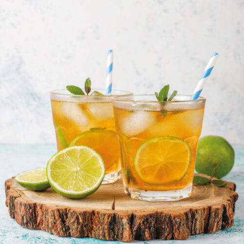 Iced tea with lime and ice | Aesthetics Beauty Boutique | Miami Florida